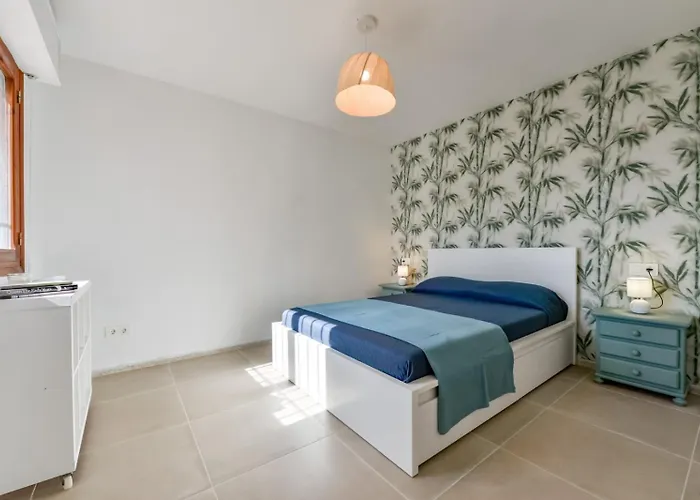 At363 Buenavista * Ifach